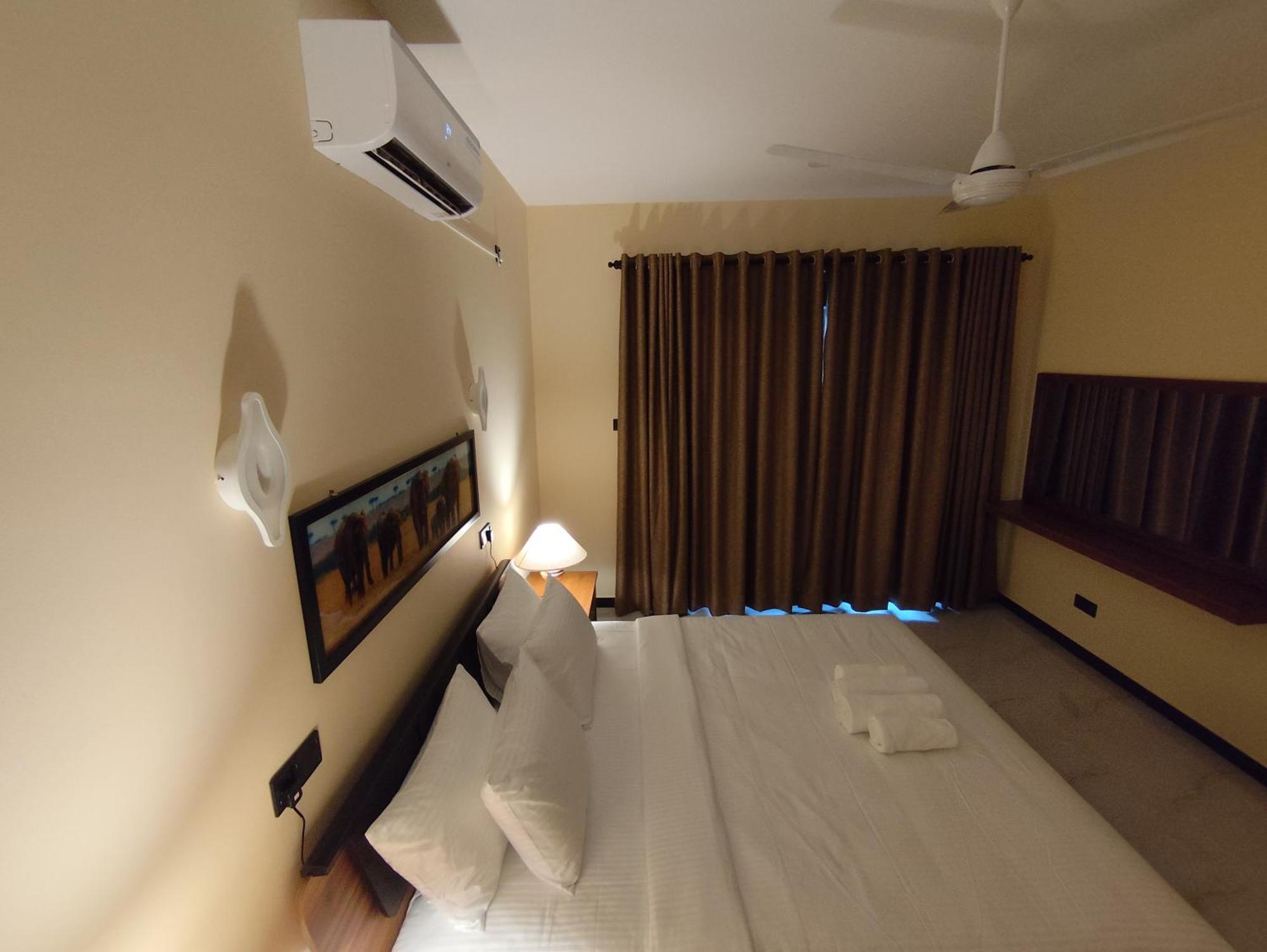 Villa Infinity Негомбо Екстериор снимка